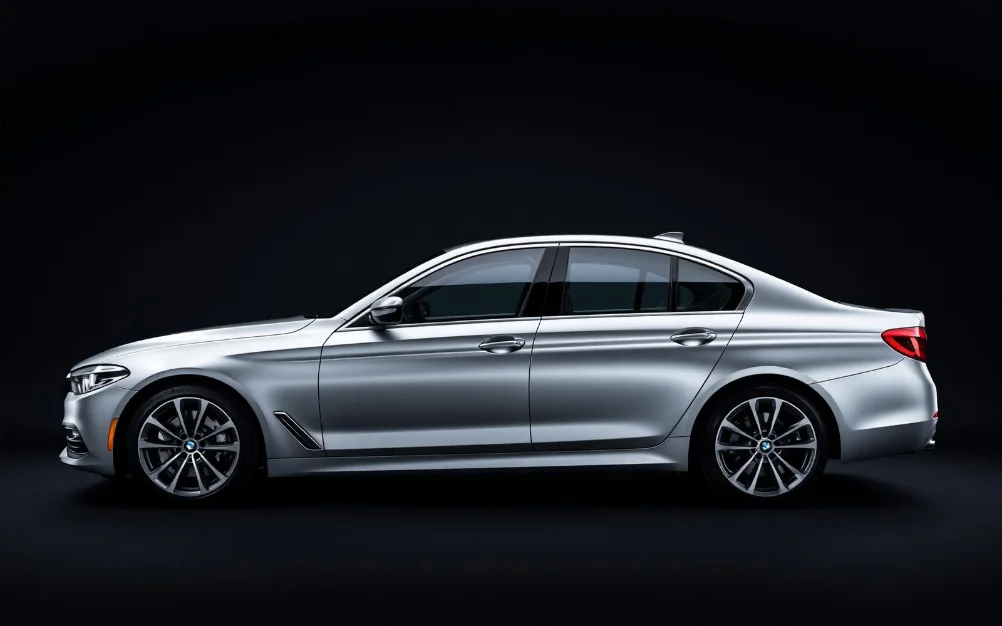 BMW 5 Series / Mercedes E-Class